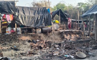 On April 27, 2024, a team of five people from the Society for Bright Future (SBF Katihar Team) reached Baldiya Bari in Manihari to meet the victims of the massive fire.