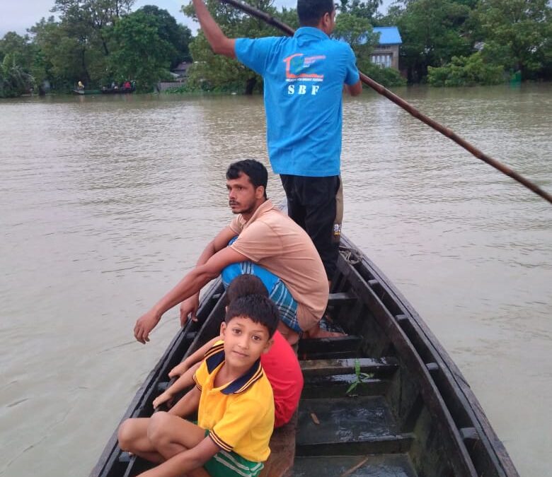 On July 5, 2024, the SBF Dhubri team visited houses of 200 families in Dhubri Shilghagri pt. 1, Howrarpar, which were flooded due to the rising water level of the Bahmaput river.