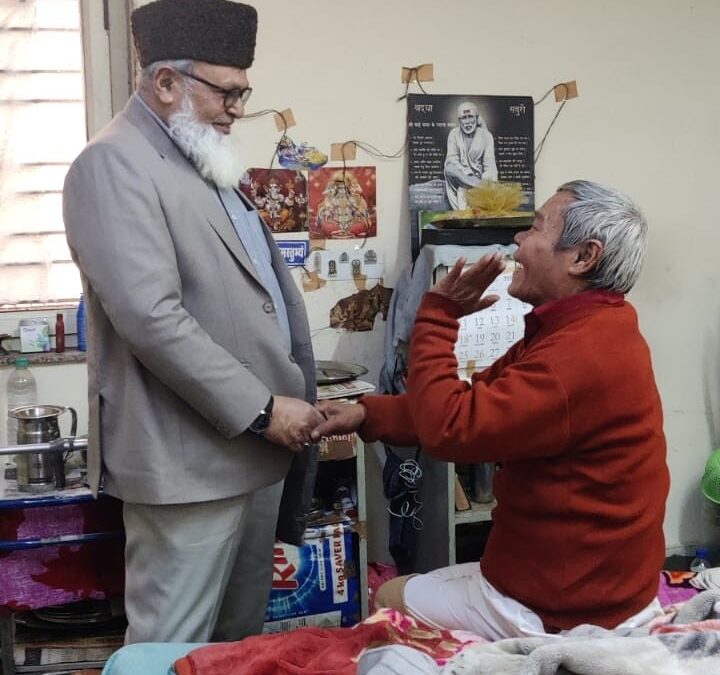 Society for Bright Future Organizes Warm Clothes Distribution Program at Mahatma Jyotiba Phule Memorial Old Age Home